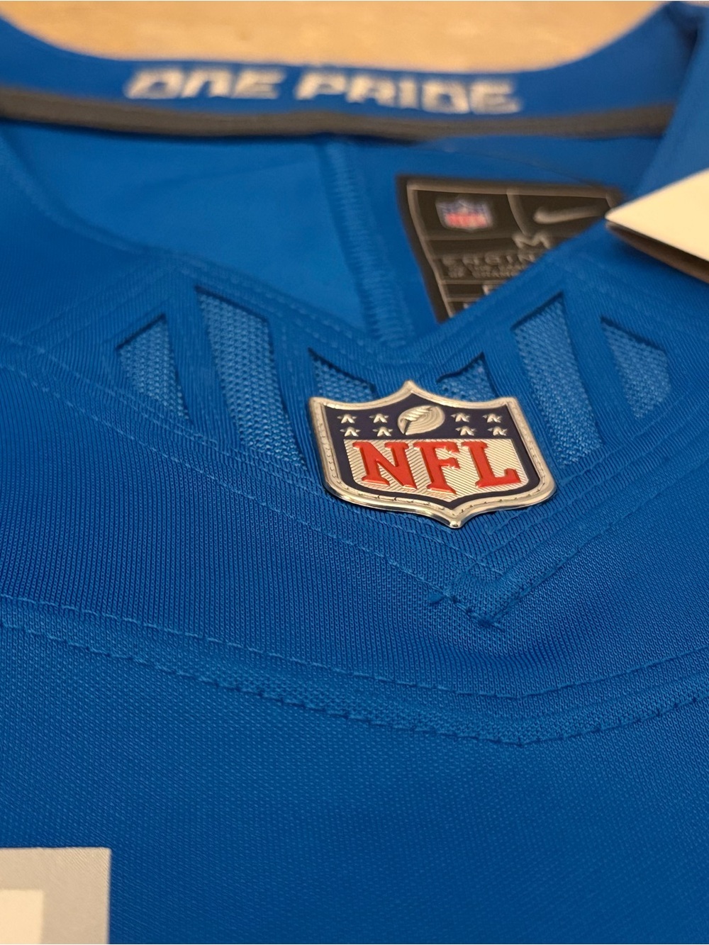 Limited Edition Hand Autographed Amon-Ra St. Brown Lions Official Playing Jersey - Picture 5 of 8